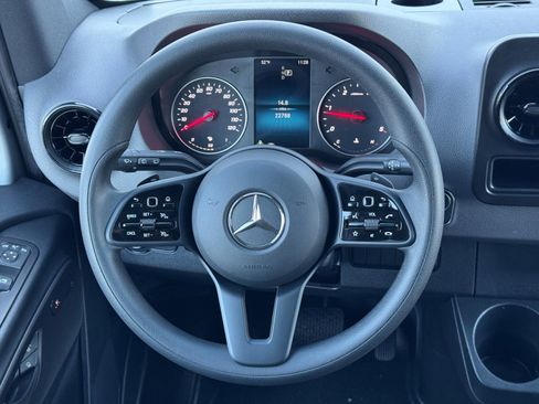Used 2024 Mercedes-Benz Sprinter 2500 image 19