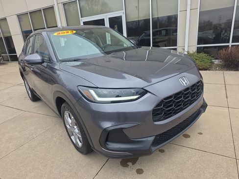 Used 2023 Honda HR-V LX image 3