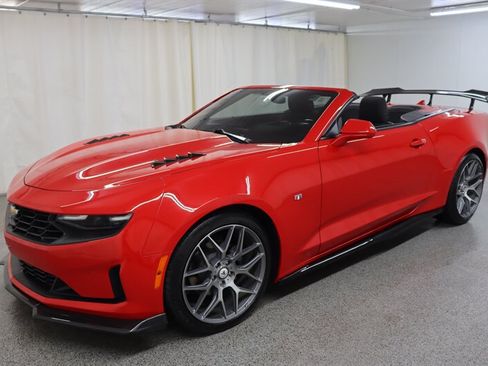 Used 2019 Chevrolet Camaro LT RWD image 3