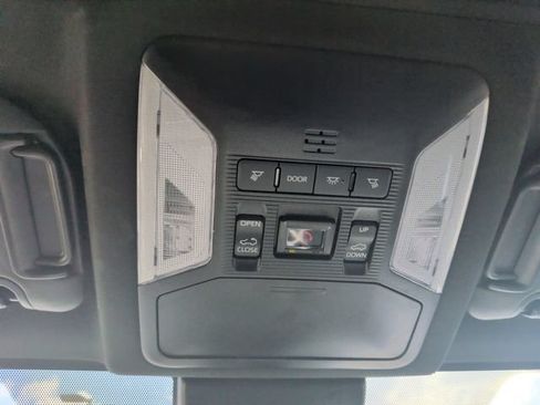 Used 2024 Toyota RAV4 XSE AWD/4WD image 28