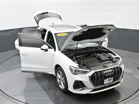 Used 2021 Audi Q3 2.0T Premium Plus w/ Premium Plus Package image 46
