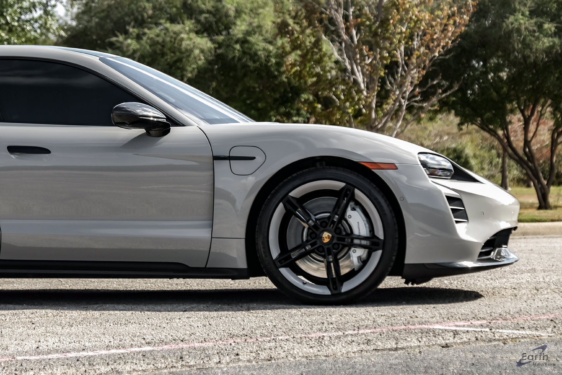 Used 2023 Porsche Taycan GTS w/ Premium Package (P6U) AWD/4WD image 18