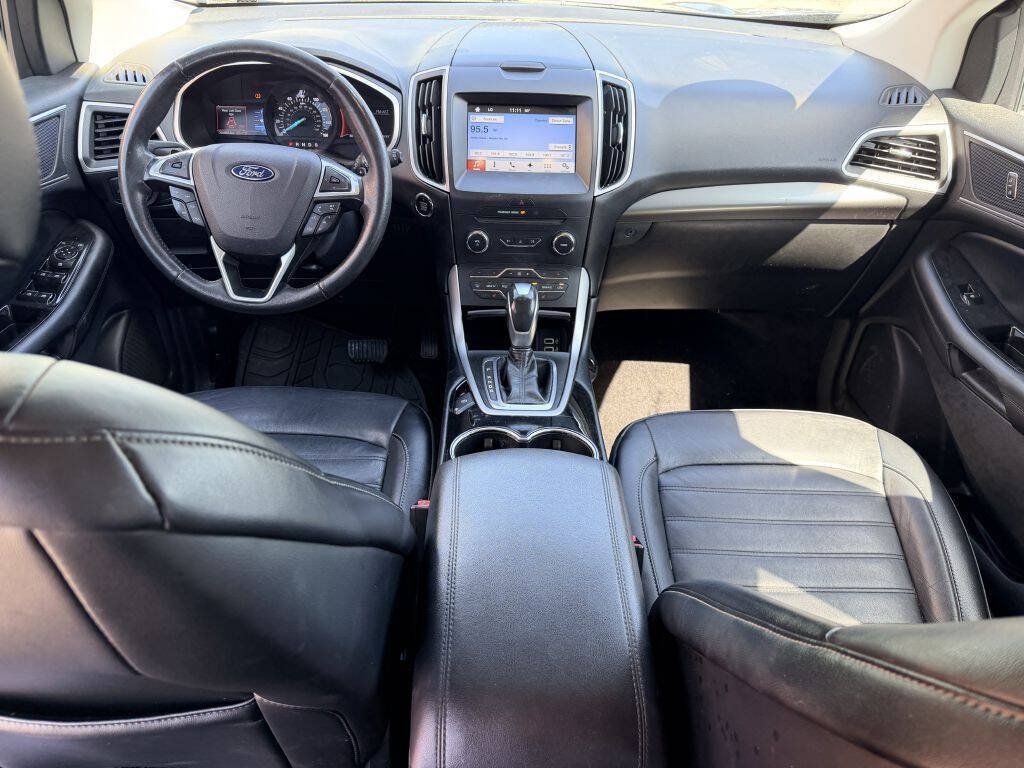 Used 2016 Ford Edge SEL w/ Equipment Group 201A AWD/4WD image 8