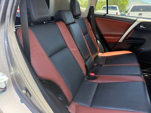 Used 2014 Toyota RAV4 Limited w/ Technology Package FWD image 21