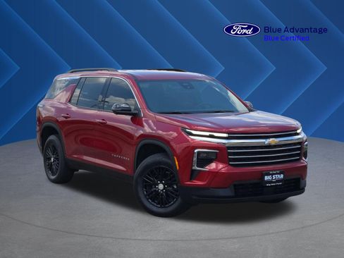 Used 2026 Chevrolet Traverse LT w/ Driver Confidence Package FWD image 1