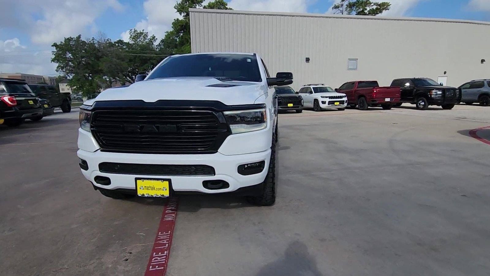 Used 2024 RAM 1500 Laramie AWD/4WD image 3