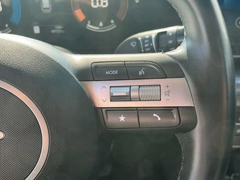 Used 2024 Hyundai Kona SEL FWD image 10