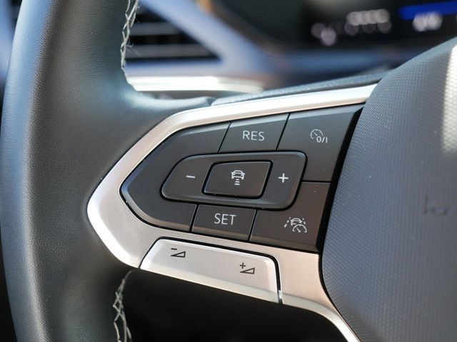 Certified 2024 Volkswagen Taos SE AWD/4WD image 25