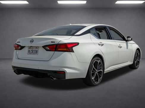 Used 2024 Nissan Altima 2.5 SR FWD image 4