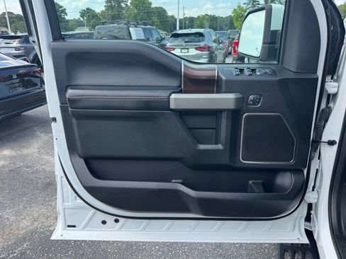 Used 2018 Ford F150 Raptor w/ Equipment Group 802A Luxury AWD/4WD image 16