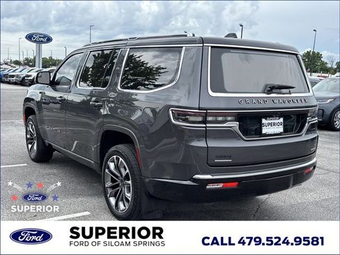 Used 2022 Jeep Grand Wagoneer Series III AWD/4WD image 11