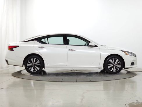 Used 2021 Nissan Altima 2.5 SL AWD/4WD image 10