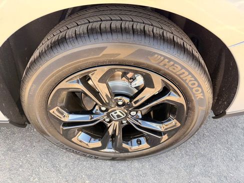 Used 2025 Honda Accord SE image 26