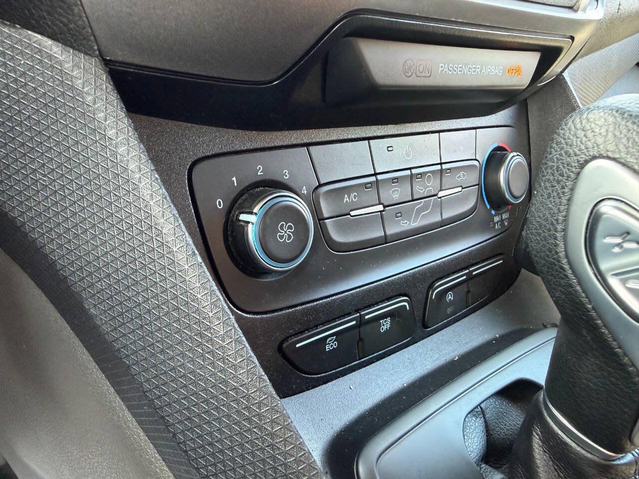 Used 2020 Ford Transit Connect XL FWD image 19