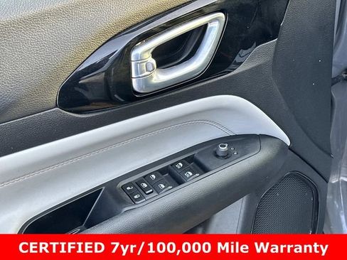 Certified 2023 Jeep Compass Limited image 17