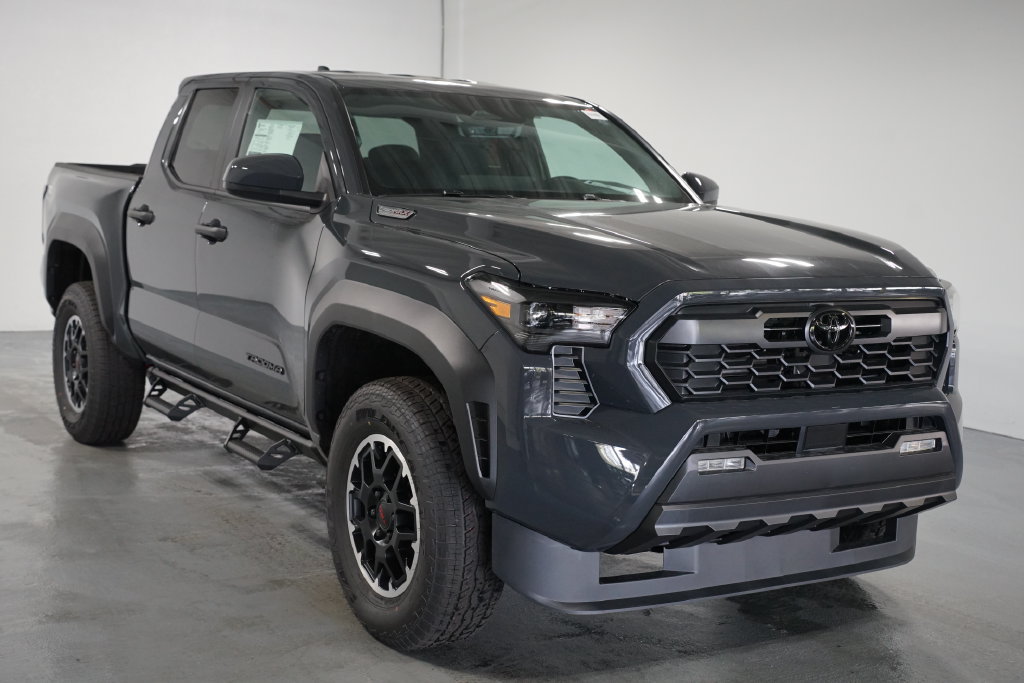 New 2026 Toyota Tacoma TRD Off-Road AWD/4WD image 3