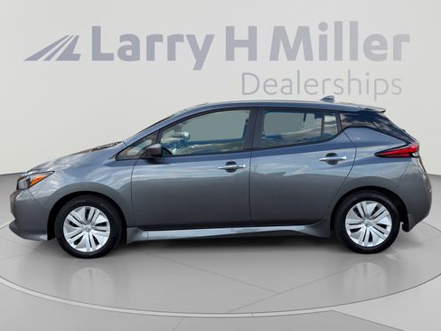 Used 2025 Nissan Leaf S FWD image 3