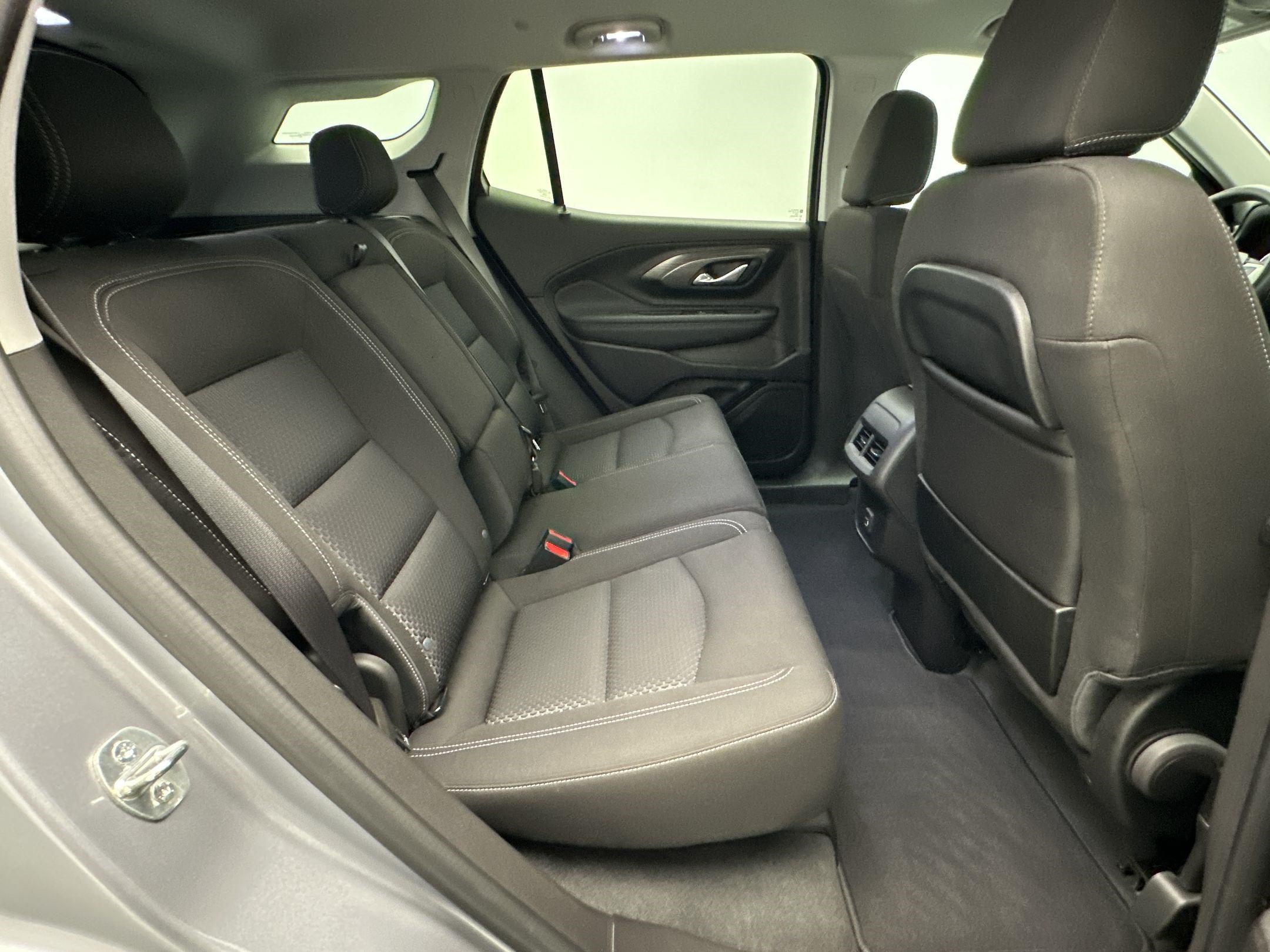 Certified 2024 GMC Terrain SLE w/ Driver Convenience Package AWD/4WD image 30