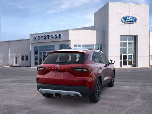 Used 2025 Ford Escape SE w/ PHEV Premium Package FWD image 8