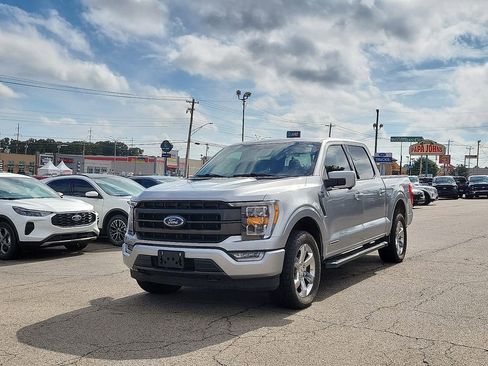 Used 2023 Ford F150 Lariat image 2