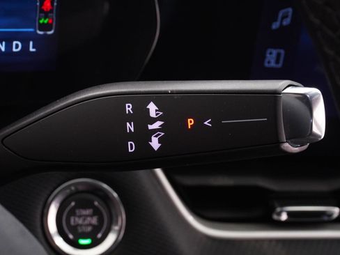 New 2026 Chevrolet Equinox LT w/ Midnight Edition FWD image 22