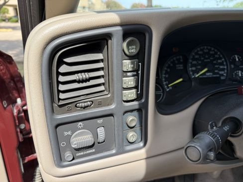 Used 2001 Chevrolet Silverado 1500 LS w/ Off-Road Chassis Pkg AWD/4WD image 21