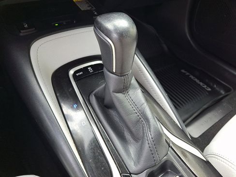 Used 2020 Toyota Corolla XSE w/ XSE Preferred Package FWD image 15