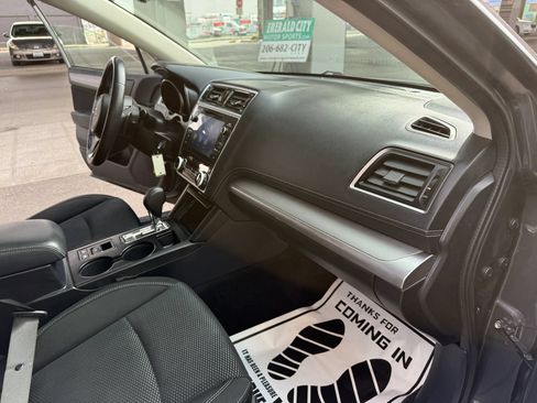 Used 2019 Subaru Outback 2.5i Premium w/ Popular Package #2 AWD/4WD image 21
