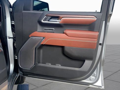 Used 2025 GMC Sierra 1500 Denali Ultimate AWD/4WD image 22