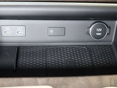 Certified 2025 Genesis GV80 3.5T Prestige AWD/4WD image 22