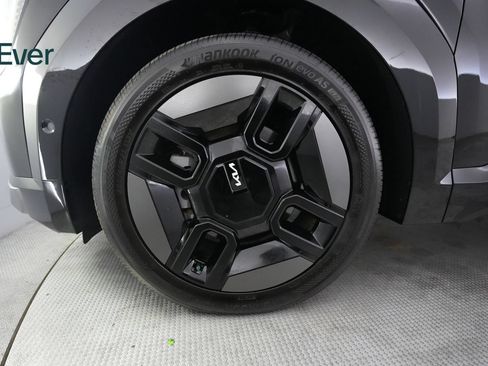 Used 2024 Kia EV9 GT-Line AWD/4WD image 19