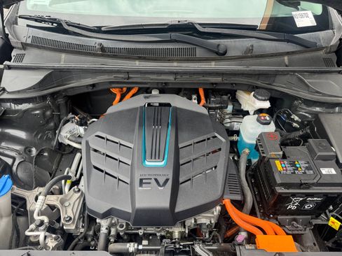 Used 2022 Kia Niro EX FWD image 18