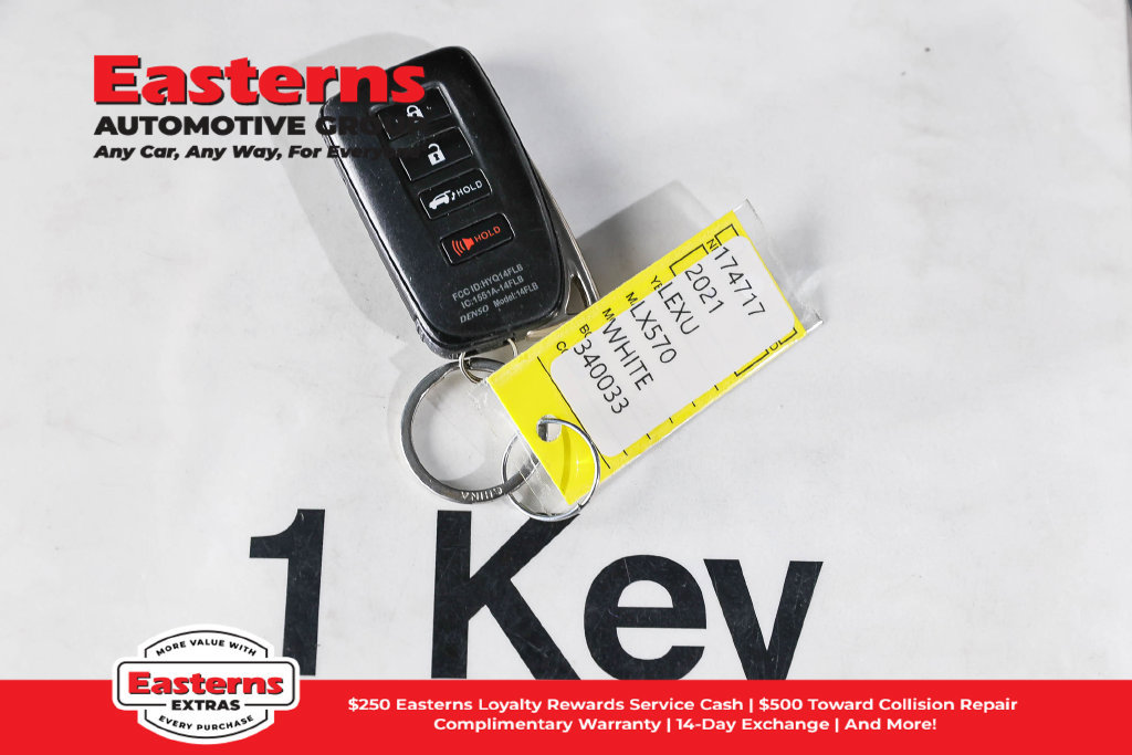 Used 2021 Lexus LX 570 4WD w/ Luxury Package image 33