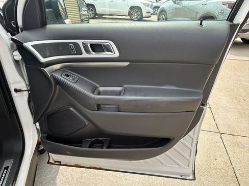 Used 2014 Ford Explorer Sport AWD/4WD image 17