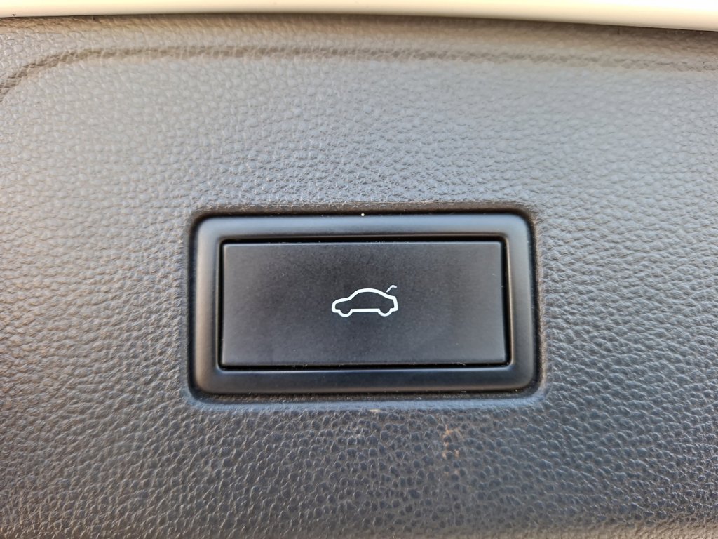 Used 2023 Volkswagen Atlas SE AWD/4WD image 34