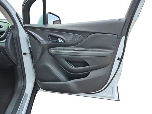 Used 2019 Buick Encore Preferred image 30