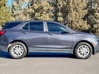 Used 2022 Chevrolet Equinox LS w/ LS Convenience Package video 3