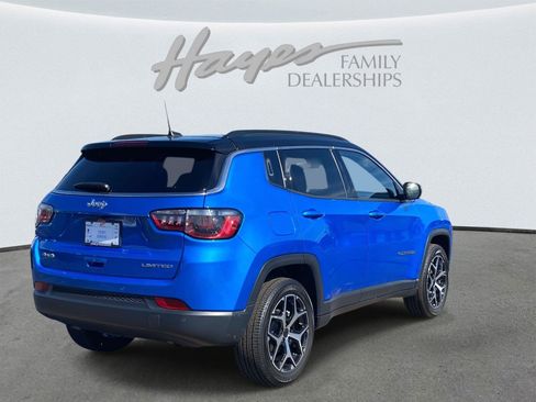 Certified 2025 Jeep Compass Limited image 3