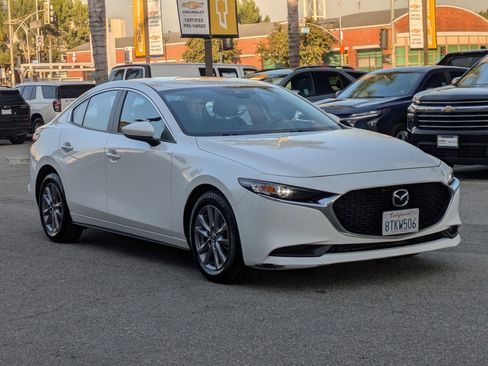 Used 2021 MAZDA MAZDA3 s image 3