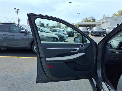 Used 2023 Hyundai Sonata SEL w/ Preferred Accessory Package FWD image 17
