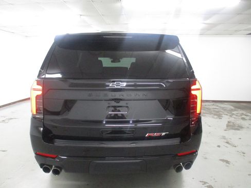 Used 2026 Chevrolet Suburban RST w/ Comfort Package AWD/4WD image 6