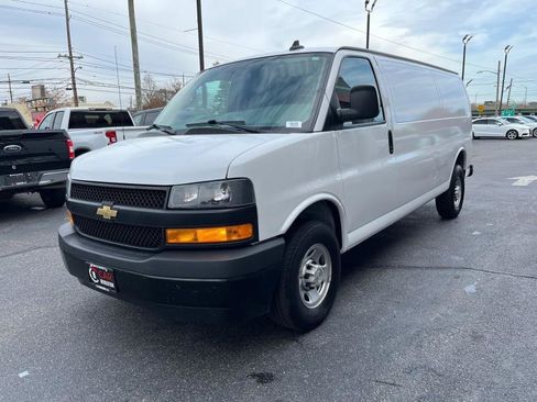 Used 2021 Chevrolet Express 2500 Extended w/ Driver Convenience Package image 4