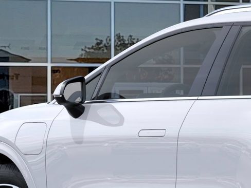 New 2025 Chevrolet Equinox EV LT FWD image 36