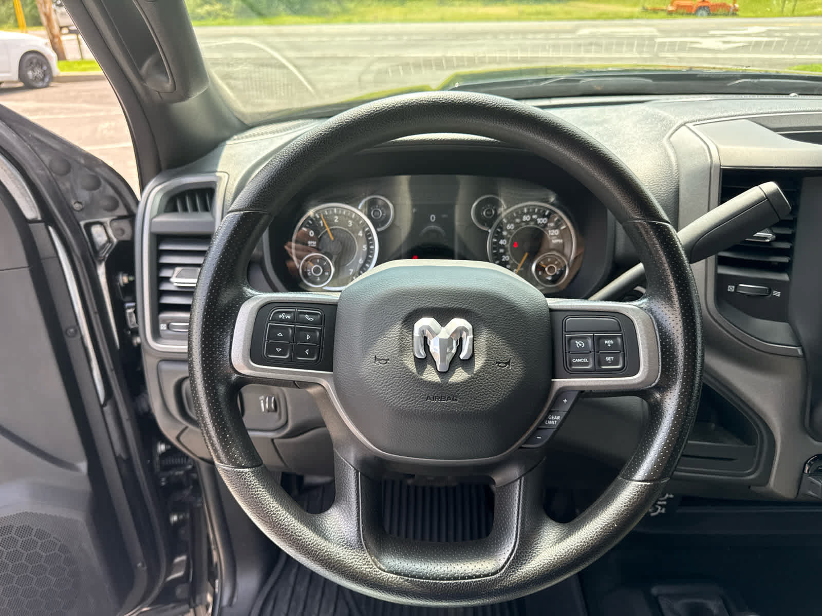 Used 2022 RAM 5500 Tradesman AWD/4WD image 18