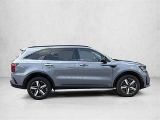 Used 2023 Kia Sorento S FWD video 4
