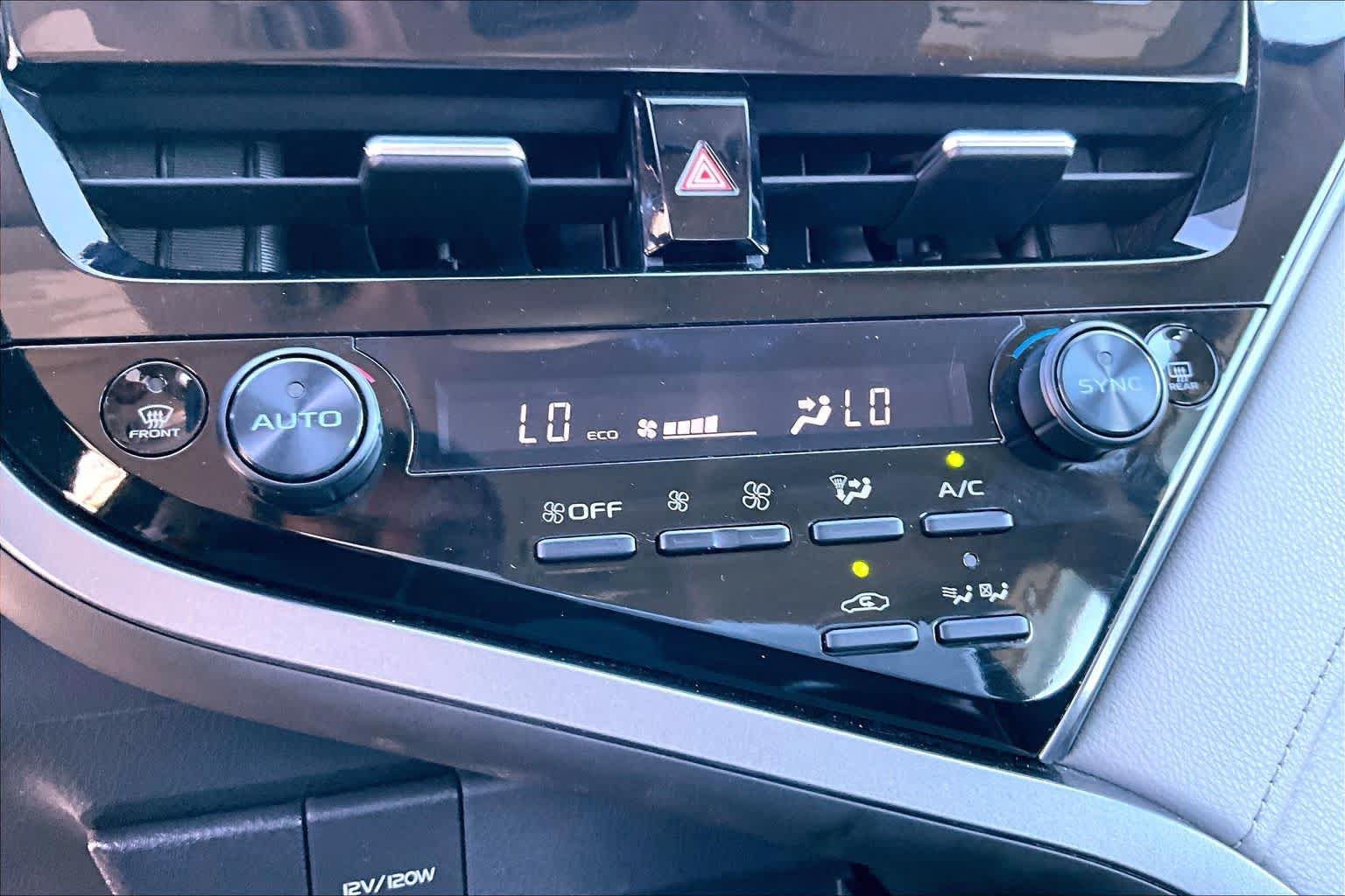 Used 2022 Toyota Camry LE FWD image 34