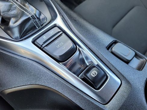 Used 2023 Chevrolet Camaro LT image 17