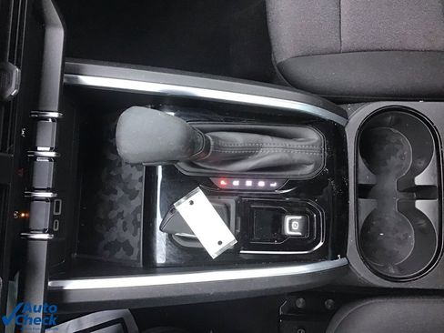 Used 2024 Chevrolet Colorado W/T w/ WT Convenience Package image 34