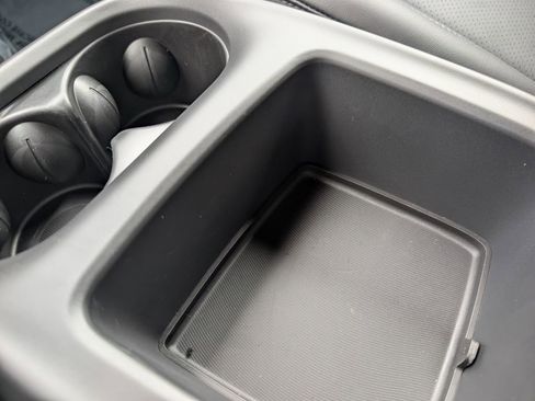 New 2026 Chrysler Pacifica Select FWD image 30