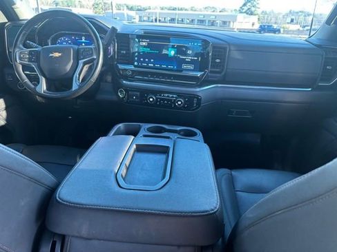 Used 2024 Chevrolet Silverado 2500 LTZ image 20